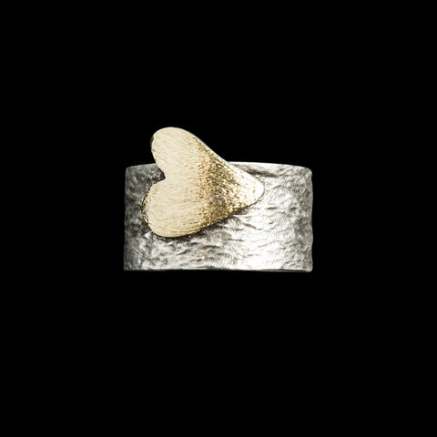 Χειροποίητο Δαχτυλίδι ανάγλυφη καρδιά από επαργυρωμένο ορείχαλκο  Δ105000