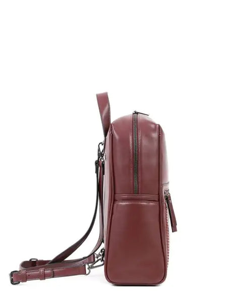 Tσάντα πλάτης DOCA σε μπορντώ χρώμα με αποσπώμενα/ρυθμιζόμενα λουράκια, εξωτερική τσέπη και πλαϊνές τσέπες  ΤΠΤ984000