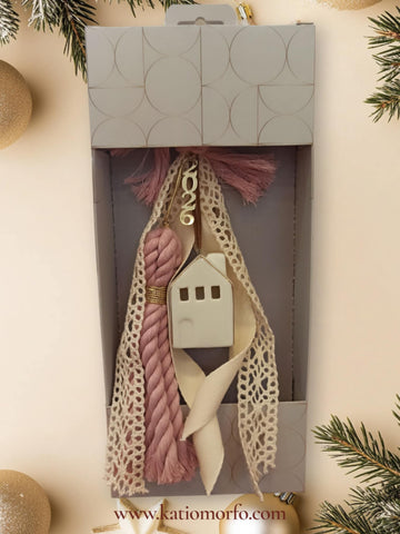 Χειροποίητο Γούρι Κεραμικό Σπιτάκι σε κουτάκι δώρου XM362000