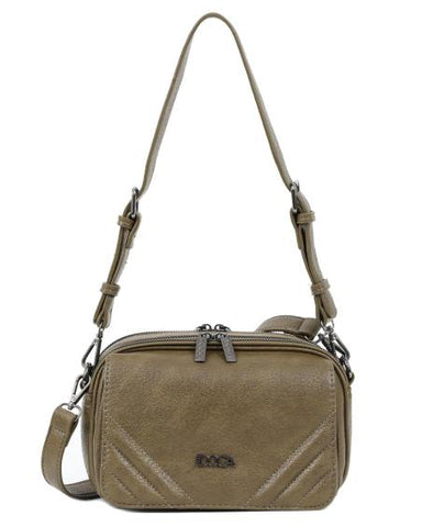 Γυναικεία μικρή τσάντα ώμου DOCA σε χακί χρώμα με εξωτερική τσέπη, αποσπώμενο/ρυθμιζόμενο λουράκι και διπλό φερμουάρ. ΤΠΤ052000