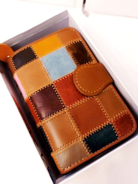 Πορτοφόλι δερμάτινο patchwork με πολλές θήκες ΤΠΠ563000