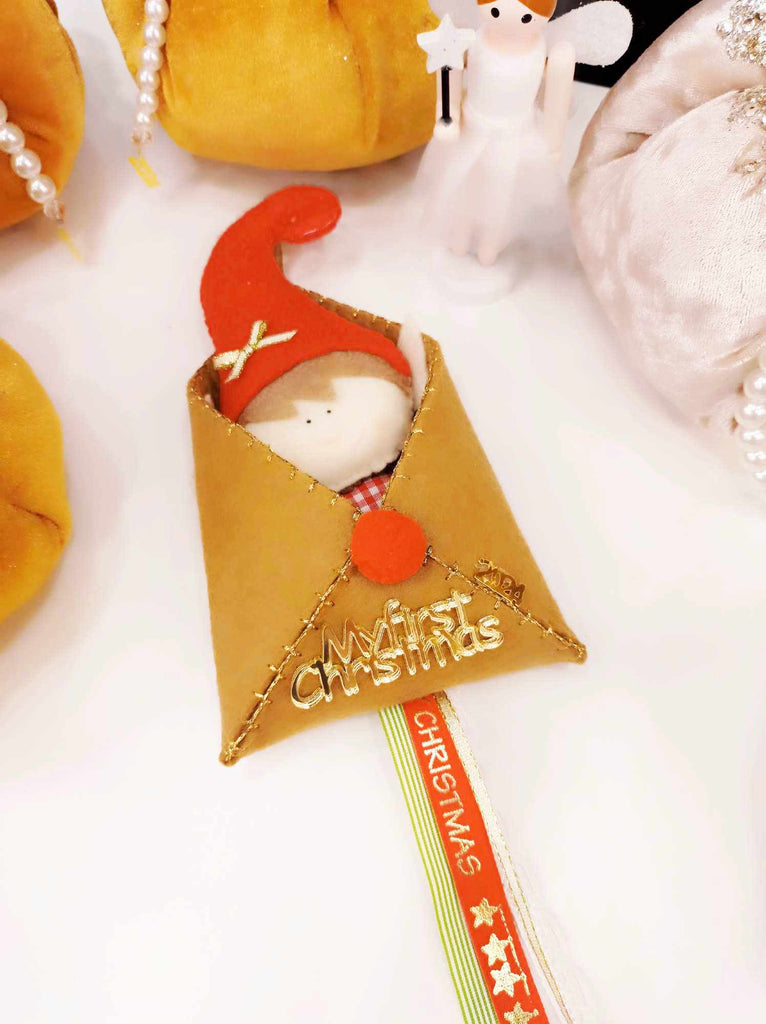 Χειροποίητο Γούρι ''My first Christmas''.  Τσόχινο φακελάκι με ξωτικό (~35cm)  Γ045000