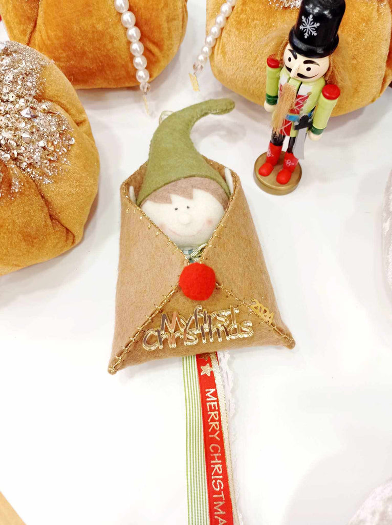 Χειροποίητο Γούρι ''My first Christmas''.  Τσόχινο φακελάκι με ξωτικό (~35cm)  Γ044000