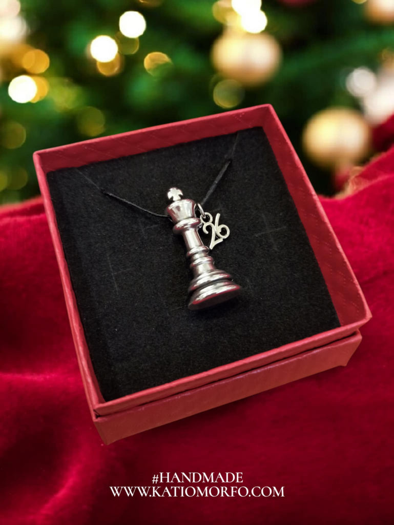 Χειροποίητο κολιέ γούρι Βασιλιάς Κ252000