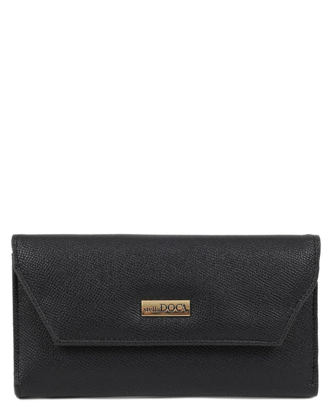 Πορτοφόλι DOCA σε μαύρο χρώμα με ανάγλυφη υφή και κλείσιμο με καπάκι. ΤΠΠ473000