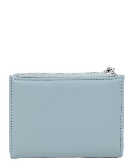 Πορτοφόλι DOCA σε γαλάζιο χρώμα με ιδιαίτερη υφή και κλείσιμο με καπάκι. ΤΠΠ513000