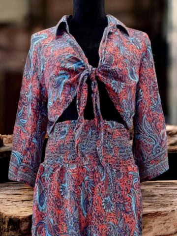 Μεταξωτό τοπ σε boho μοτίβο .    Ρ24029000