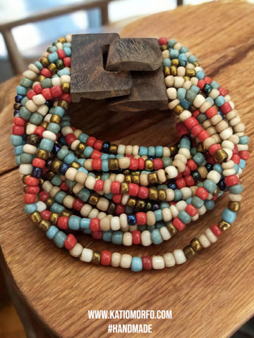 Χειροποίητο βραχιόλι σε boho σχέδιο με χάντρες χαολιτη Β225000