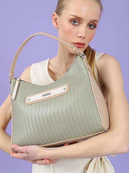 Τσάντα ώμου DOCA σε πράσινο της μέντας χρώμα με γεωμετρικό σχέδιο, διακοσμητικές λεπτομέρειες, ασημί κούμπωμα ΤΠΤ284000
