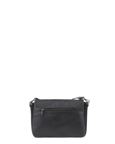 Γυναικεία τσάντα DOCA χιαστί σε μαύρο χρώμα με animal print τύπωμα.  ΤΠΤ251000