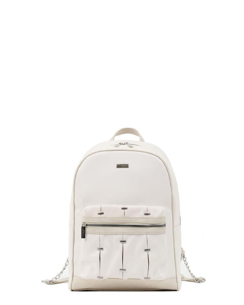 Γυναικεία τσάντα πλάτης DOCA σε άσπρο χρώμα με διακοσμητικές μεταλλικές λεπτομέρειες.ΤΠΤ226000