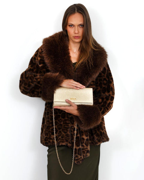 Γυναικείο βραδινό τσαντάκι clutch DOCA σε χρυσό χρώμα με στρας  ΤΠΤ979000