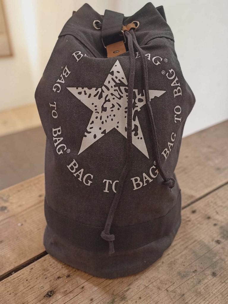 Στρογγυλό σακίδιο πλάτης καμβάς 50x28cm. ΤΠΤ097000